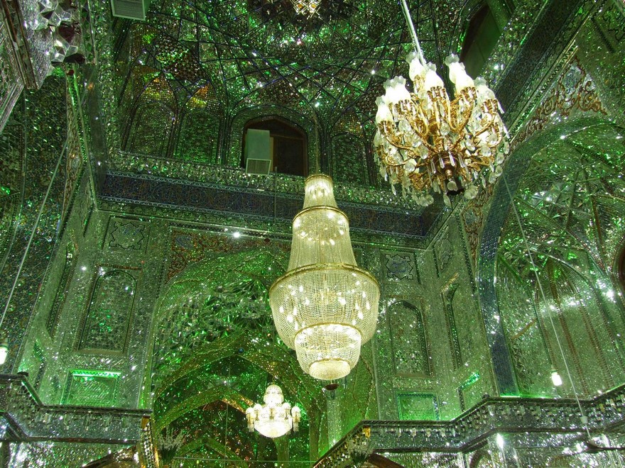 emerald-tomb-ceiling-shah-cheragh-shiraz-iran-11