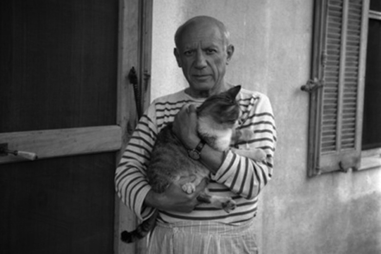 intimate-portraits-of-iconic-artists-and-their-cats-in-new-book-2