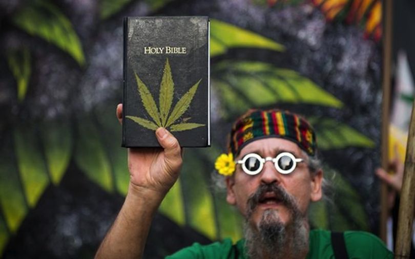 chiesa-cannabis
