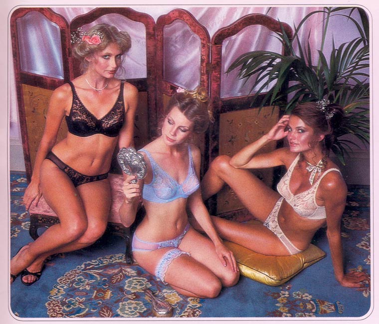 Victoria-Secret-vintage-catalog-1979-11