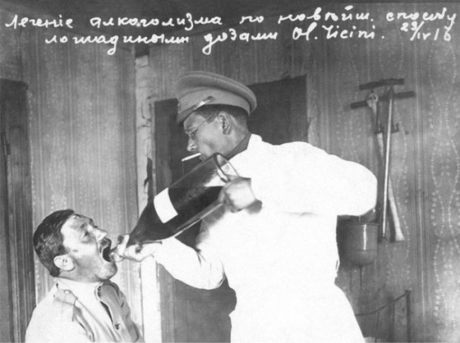 un nuovo metodo per sconfiggere l’alcolismo: l’olio di castoro (1916) 