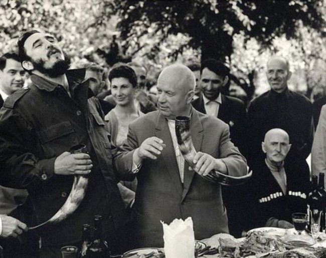 Nikita Khrouchtchev e Fidel Castro, in Georgia (1963) 