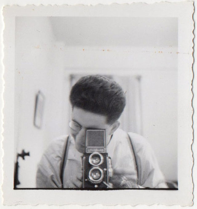 Vintage Snapshots of Self-Portraits from between the 1930s and 40s (17)